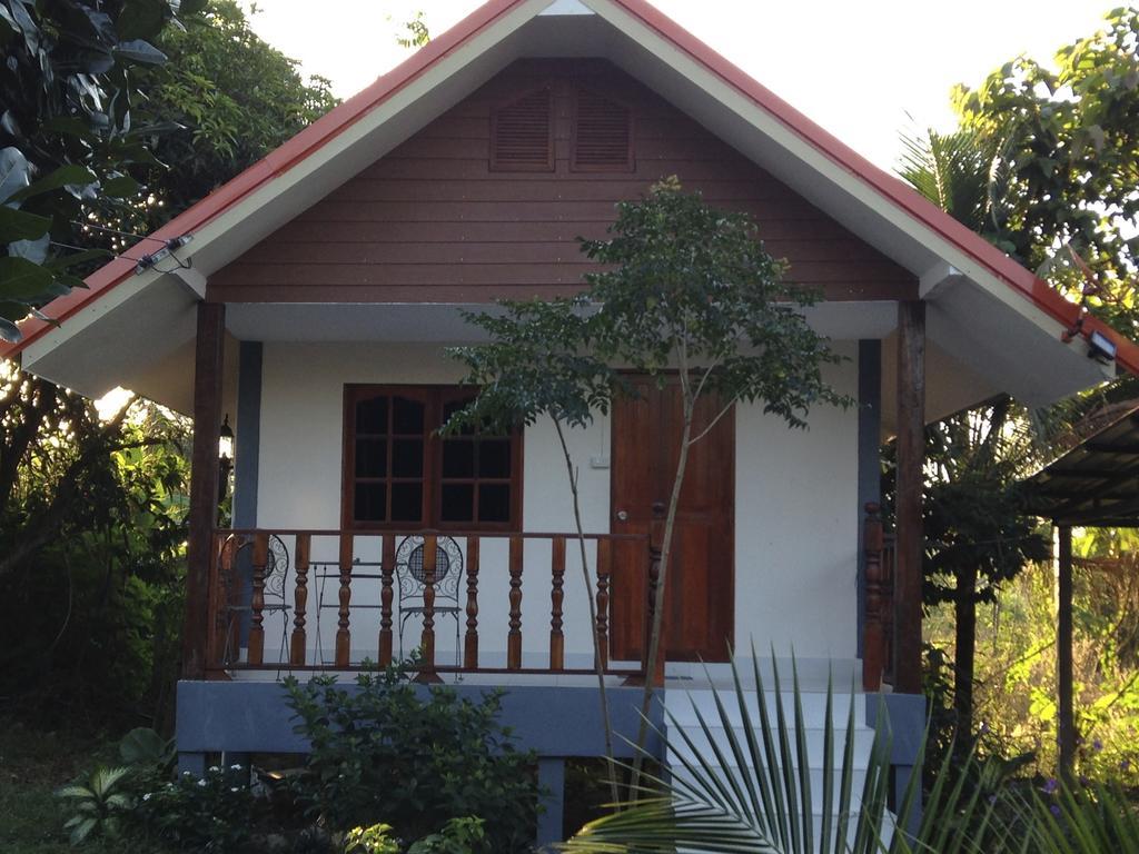 阿里亚度假村 Watthana Nakhon 外观 照片